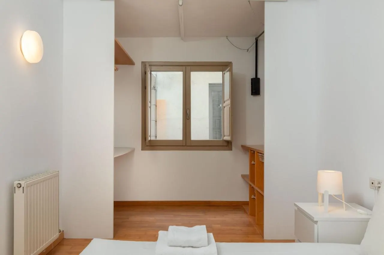 Flateli Cort Reial 7 Apartment Girona